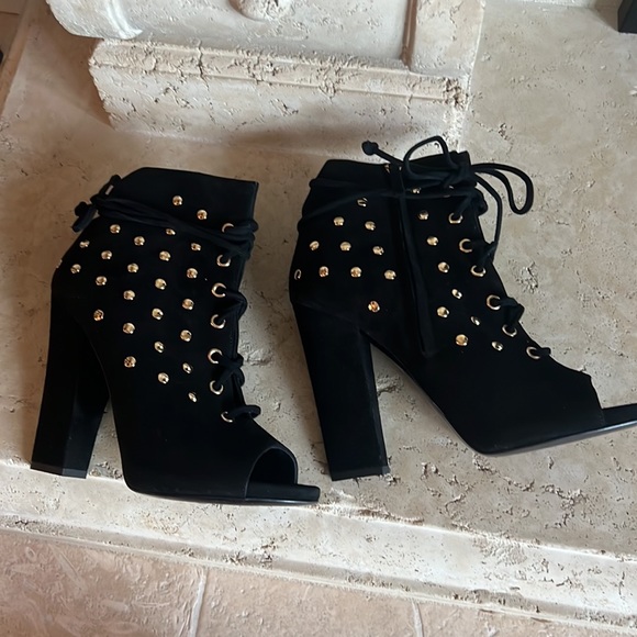 Giuseppe Zanotti Black Suede Alien Peep Toe Booties - Picture 6 of 9